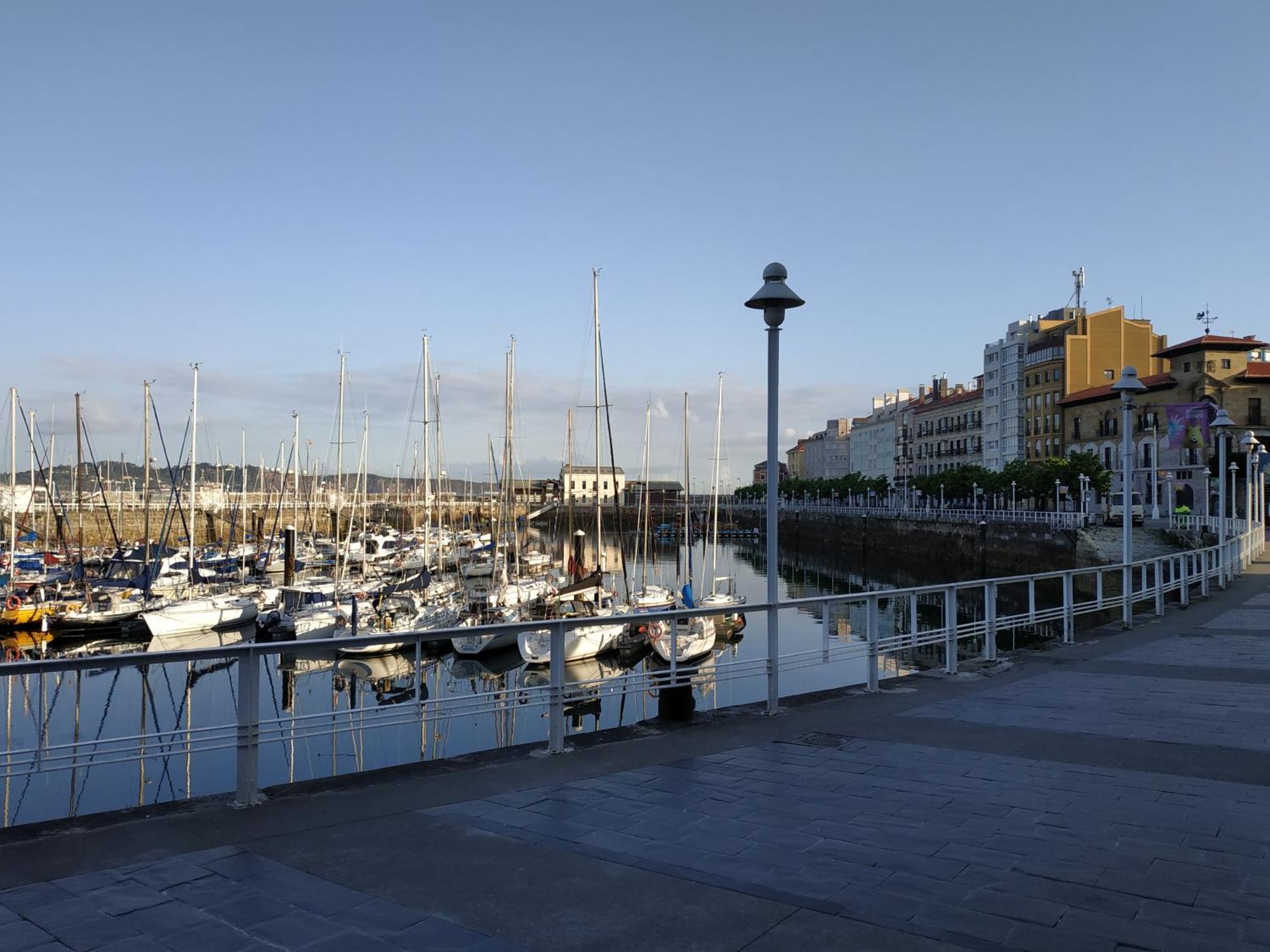 El Rincon Del Puerto Appartement Gijón Buitenkant foto